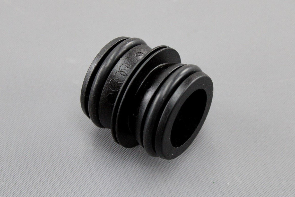 Audi e-tron 2019-on pipe union for electric motor housing 0EF907362D