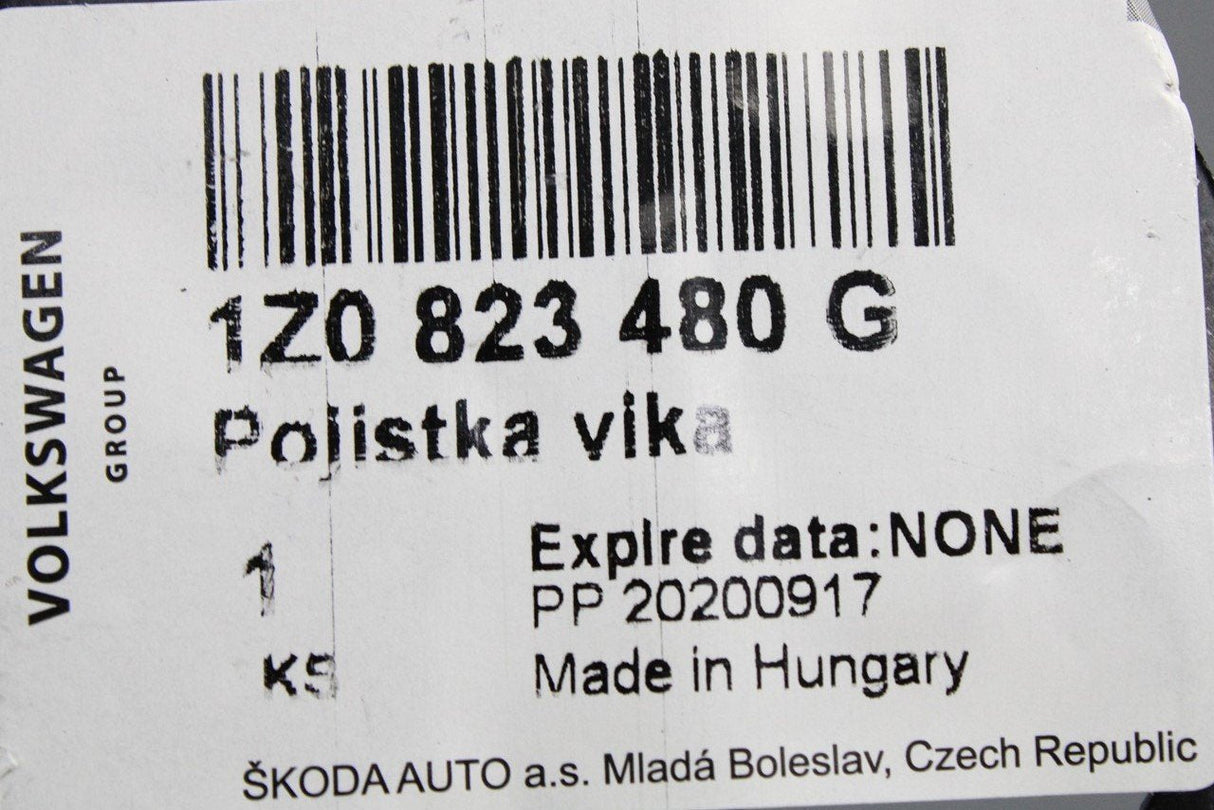 Skoda Octavia 2004-2013 bonnet catch hook 1Z0823480G