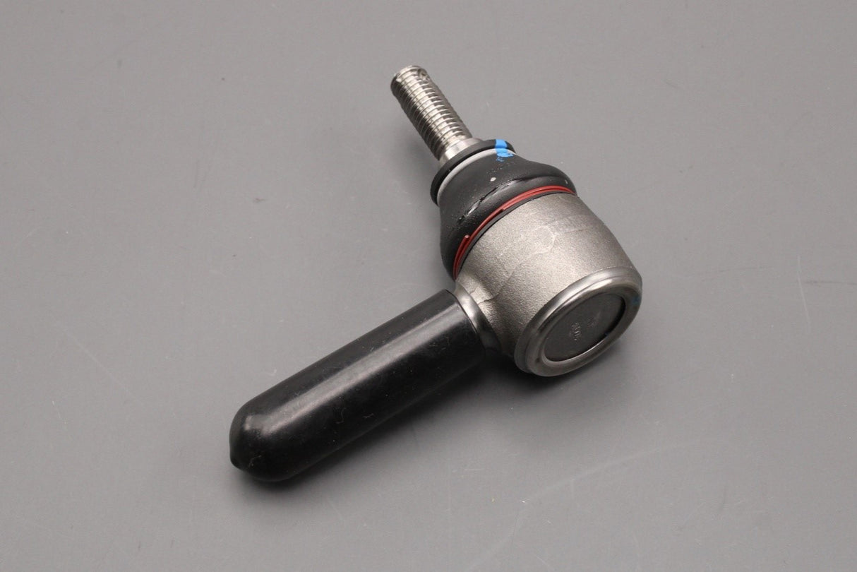 Land Rover Defender Discovery Range Rover track rod end (right) RTC5869