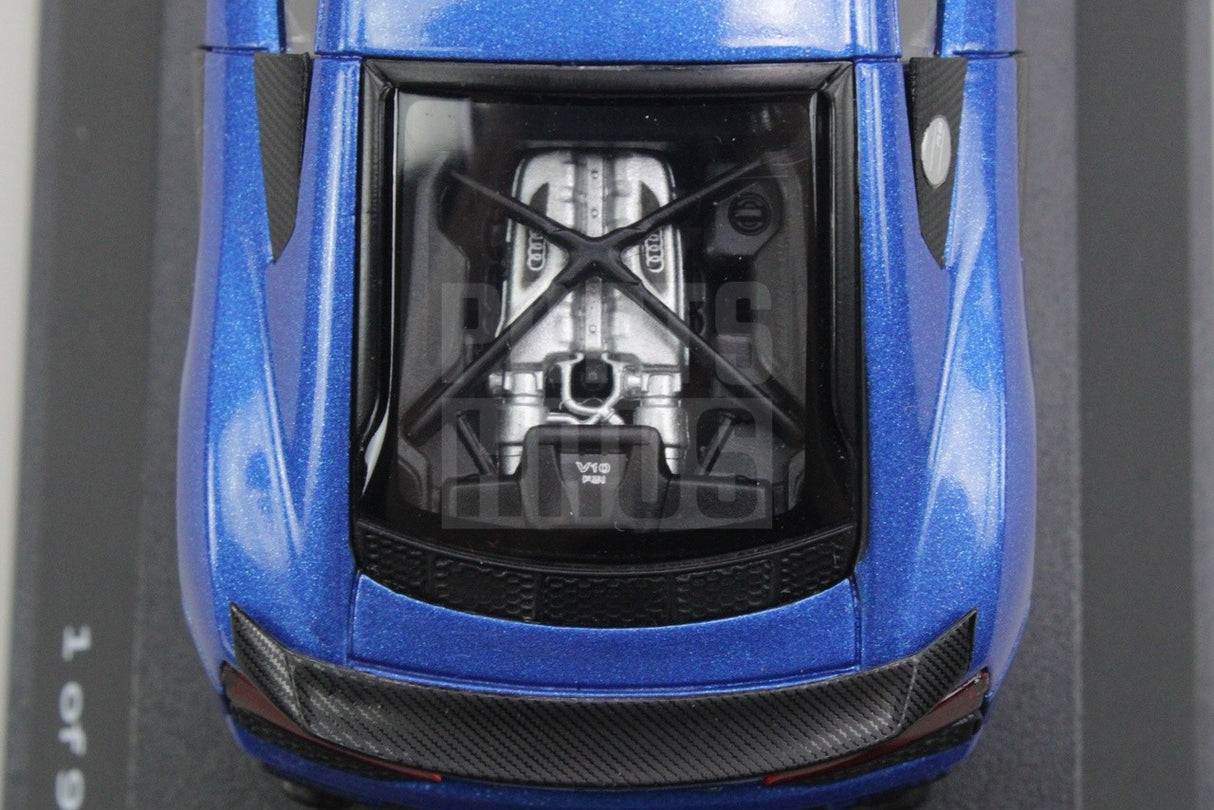 Audi R8 Coupe Ara Blue 1:43 scale model (1 of 999) 5012118431