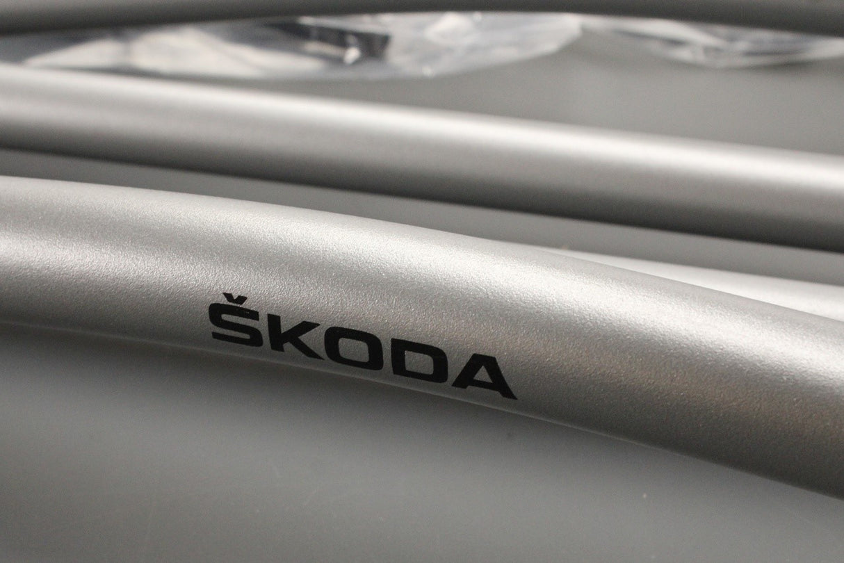 Skoda Fabia Octavia Kodiaq accessory roof rack bicycle holder 000071128D