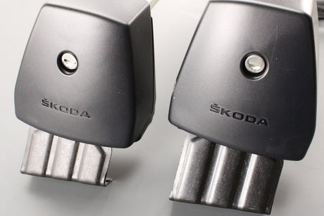 Skoda Octavia 2020-on accessory roof bars (saloon) 5E6071126