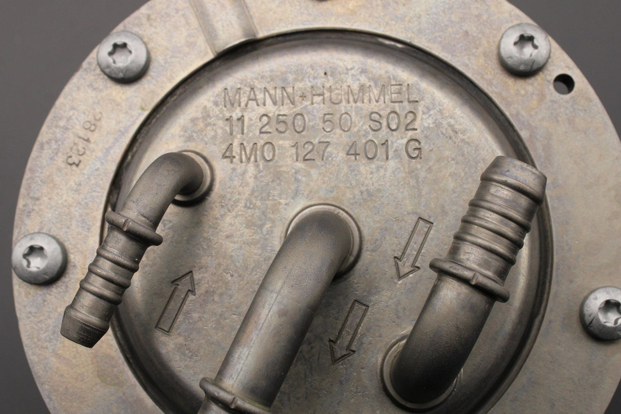 Audi Q7 S7 Q8 SQ7 VW Touareg TDI fuel filter housing 4M0127401G