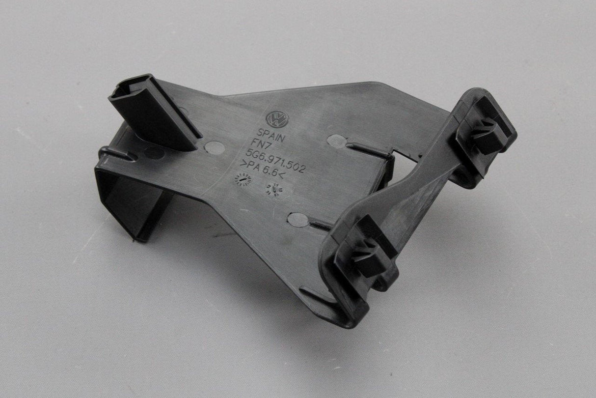 VW Golf MK7 2013-17 retainer bracket for trailer control unit 5G6971502