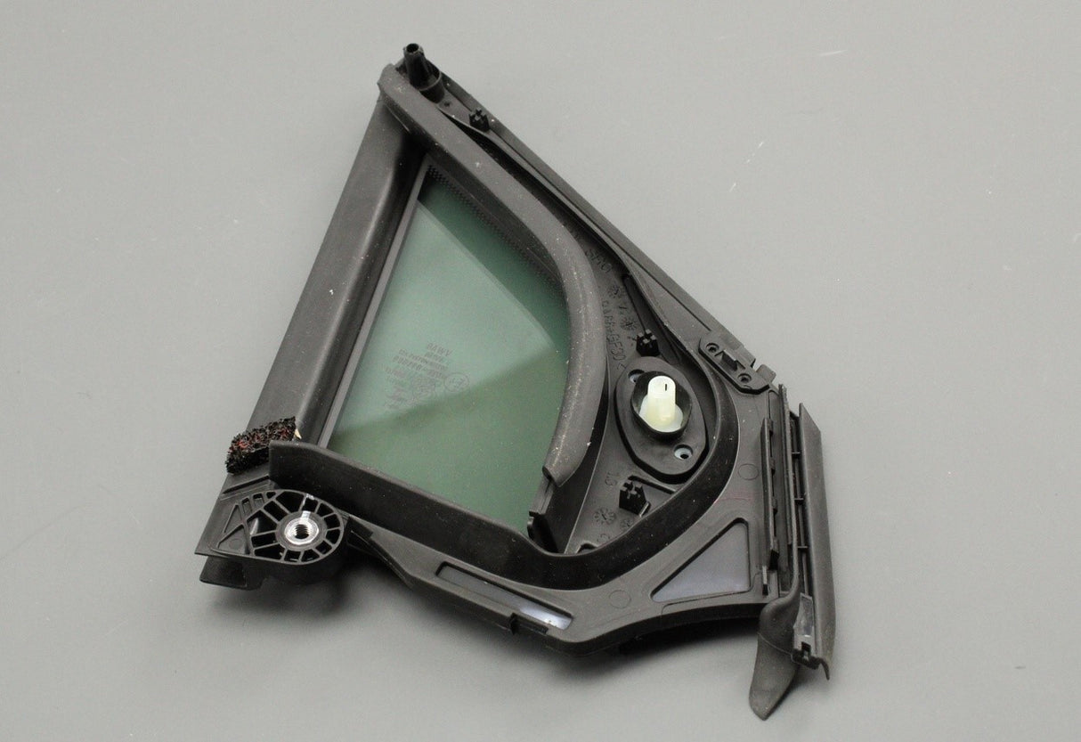 Audi Q4 e-tron 22-on A-pillar side window glass (front left) 89A845113A