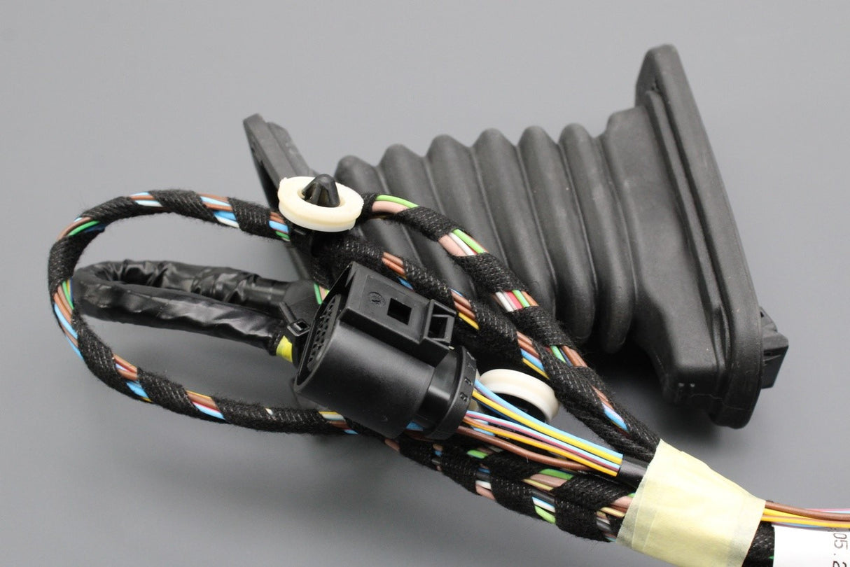 Skoda Fabia 07-10 Roomster front door wiring harness (left) 5J0971121Q