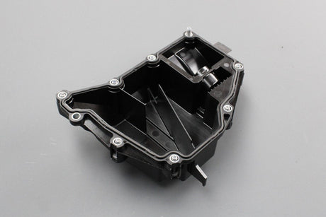 VW Golf Audi A3 Skoda SEAT Leon 15-on oil separator (1.5L) 04E103464BH