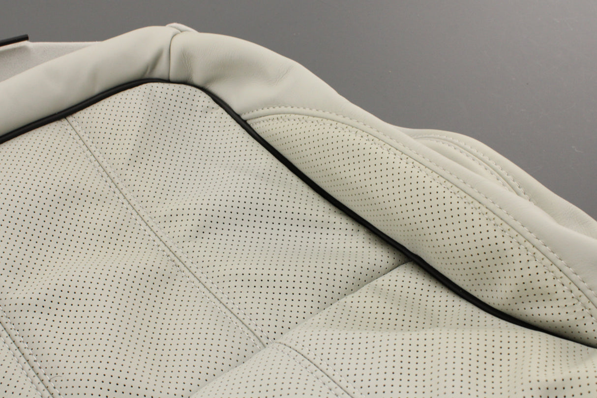 Range Rover Sport 14-22 rear double seat base cover (cirrus) LR067629