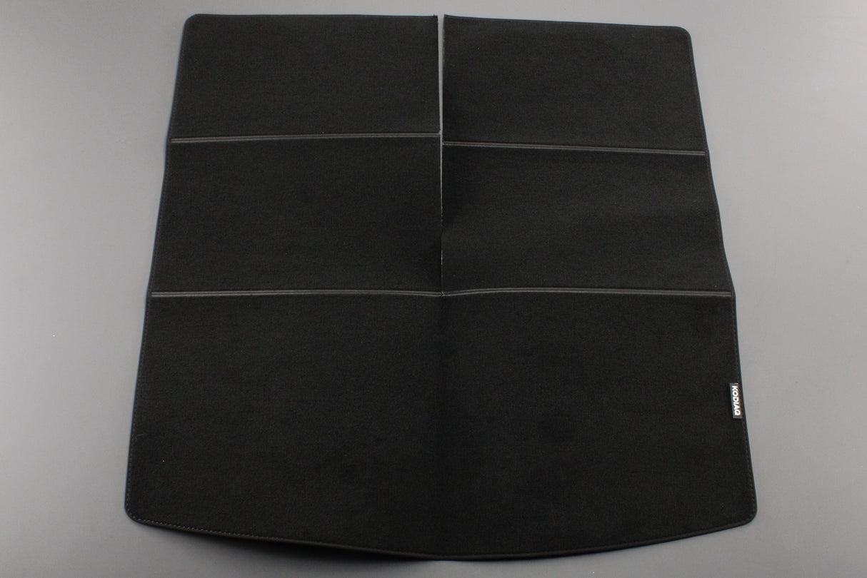Skoda Kodiaq 2017-on folding double-sided boot liner ZGB565017041