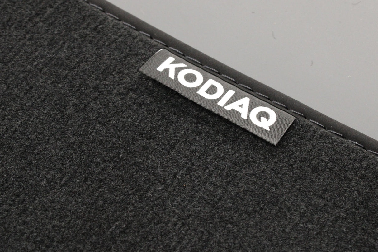 Skoda Kodiaq 2017-on folding double-sided boot liner ZGB565017041