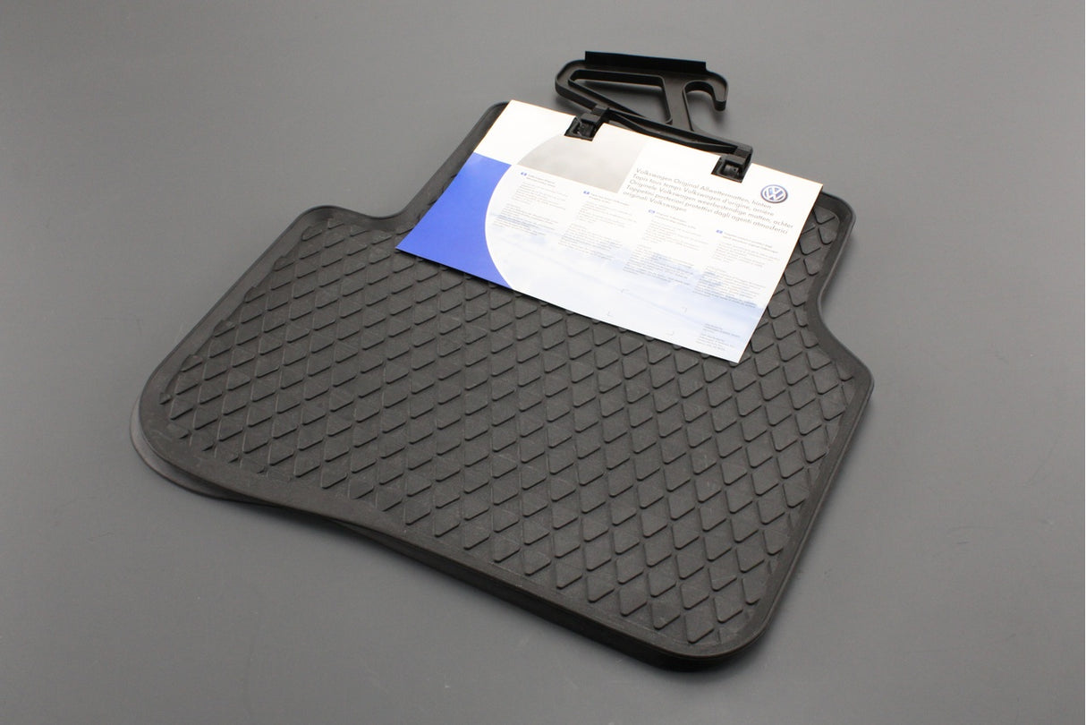 VW Passat B6 B7 CC all weather floor mats (rear) 3C0061512 82V