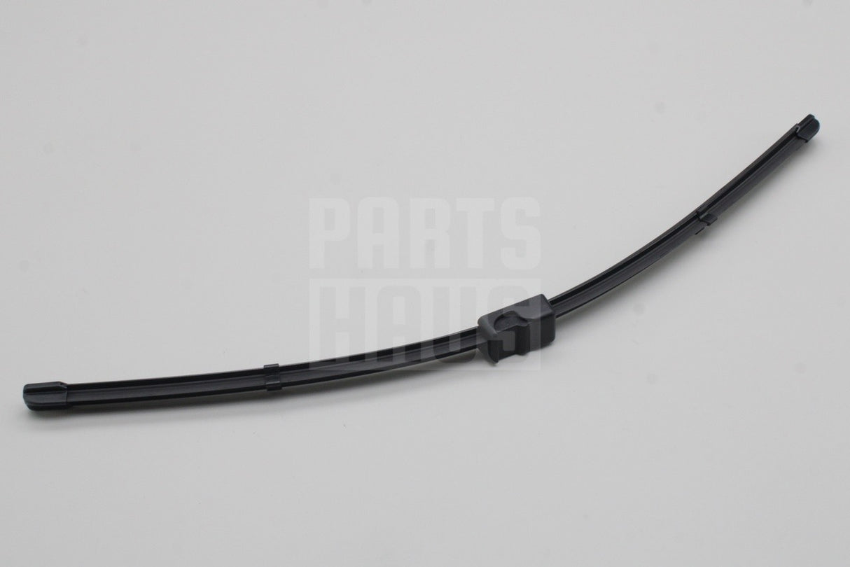 Audi TT 2003-2006 RHD front aero wiper blades set 530mm 8N2955425E