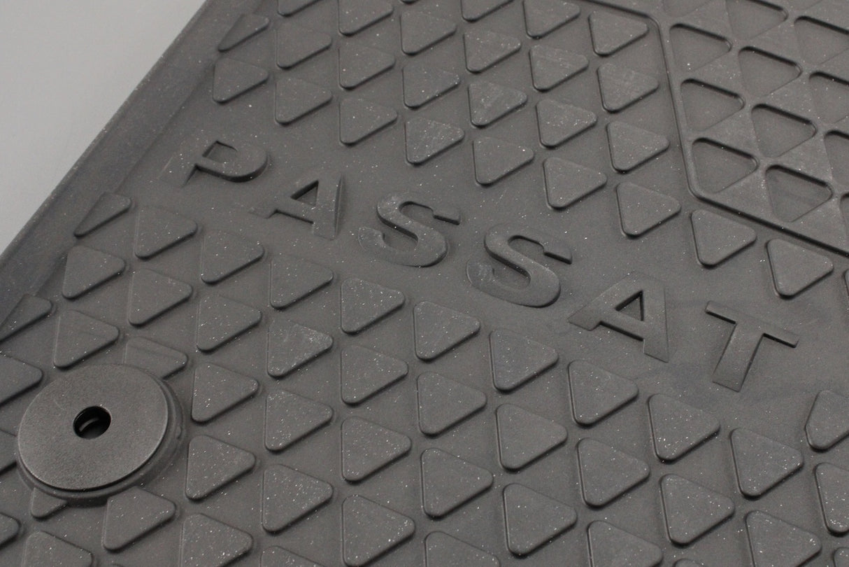 VW Passat B6 B7 09-15 CC 12-17 rubber floor mats (front) 3C2061501A 041