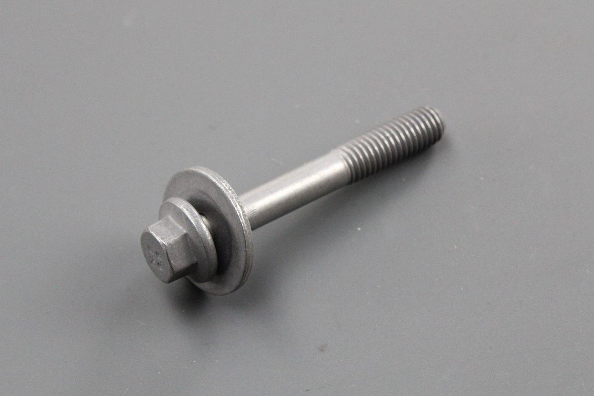 Volvo flange screw (x1) 30670581