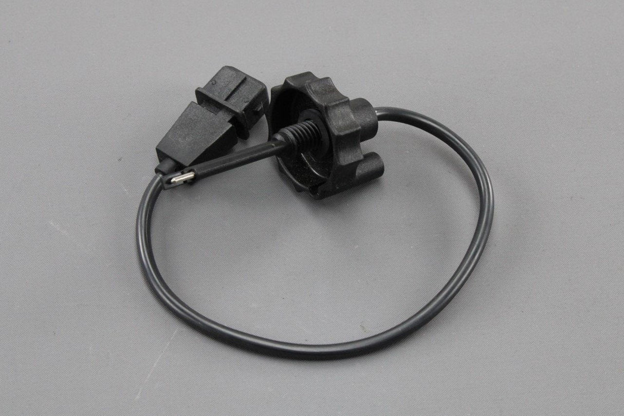 Audi A6 C4 80/90 fuel filter water level sensor 028919372A