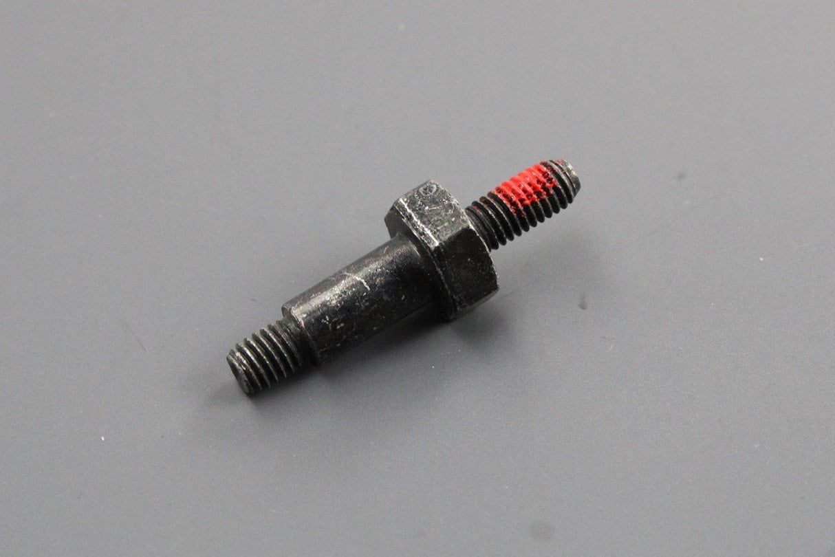 Volvo screw with pin 986700
