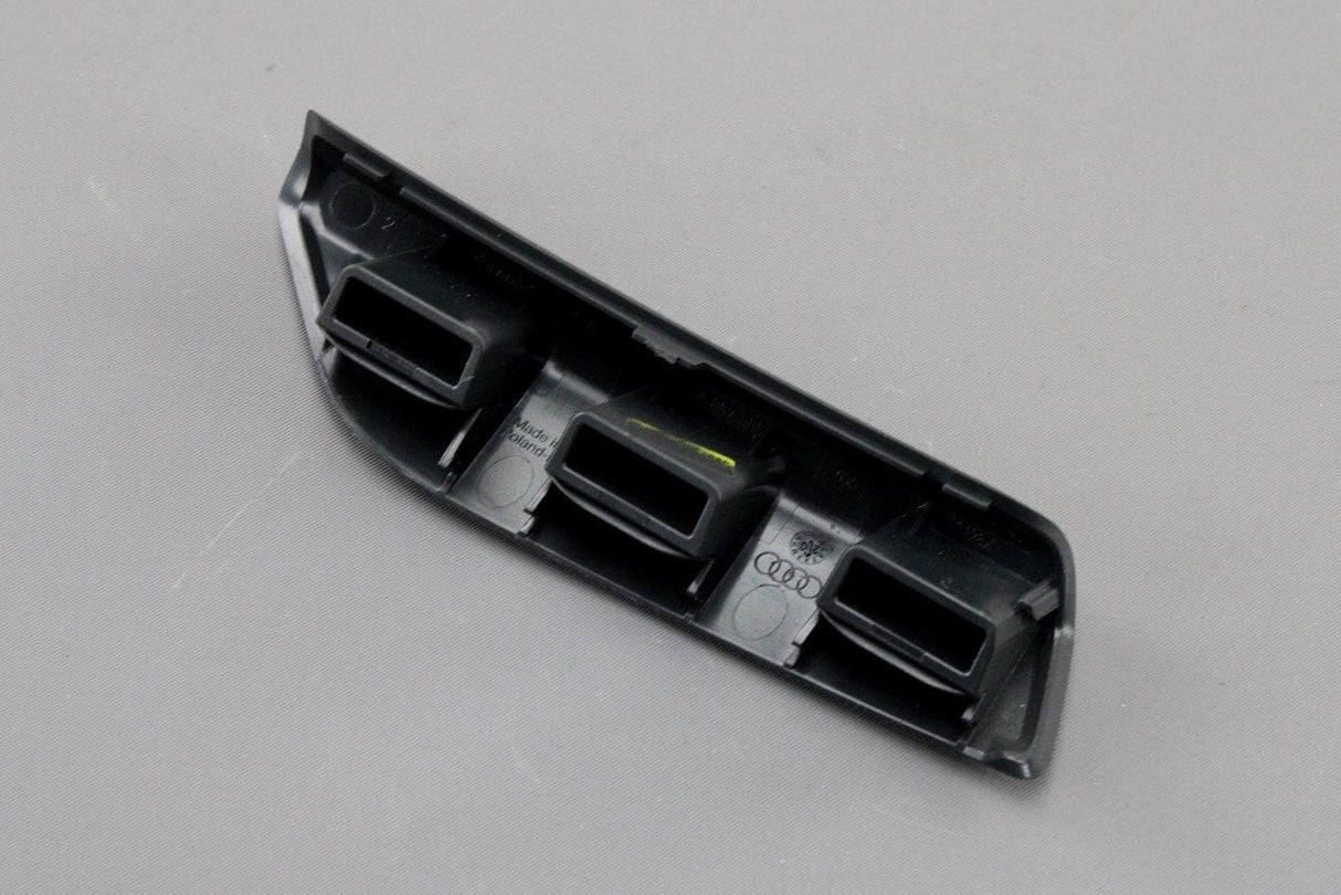 Audi Q3 RSQ3 19-on interior door grab handle trim (right) 83A867586 6PS