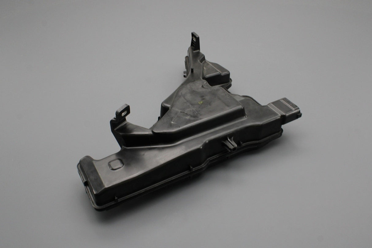 Audi A4 S4 RS4 2016-on windscreen wash water reservoir 8W0955453K