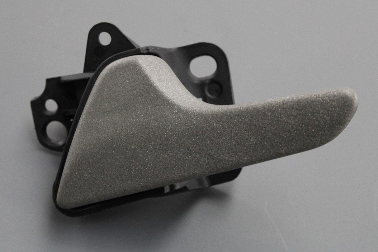 VW Crafter 2006-2016 interior front door handle (left) 2E0837019