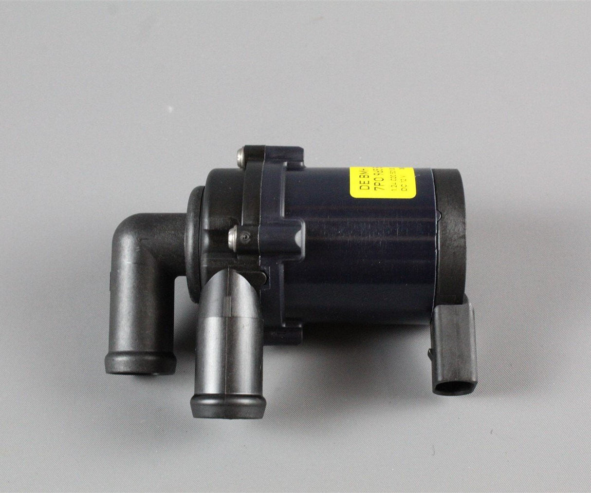 VW Touareg Amarok T6 additional coolant pump 7P0965561B