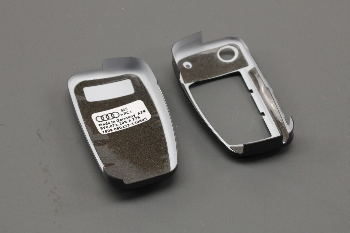 Audi A1 A3 A4 Q2 Q3 Q7 TT R8 RS3 RS4 RS6 quattro key fob cover 8V0071208A Z7S