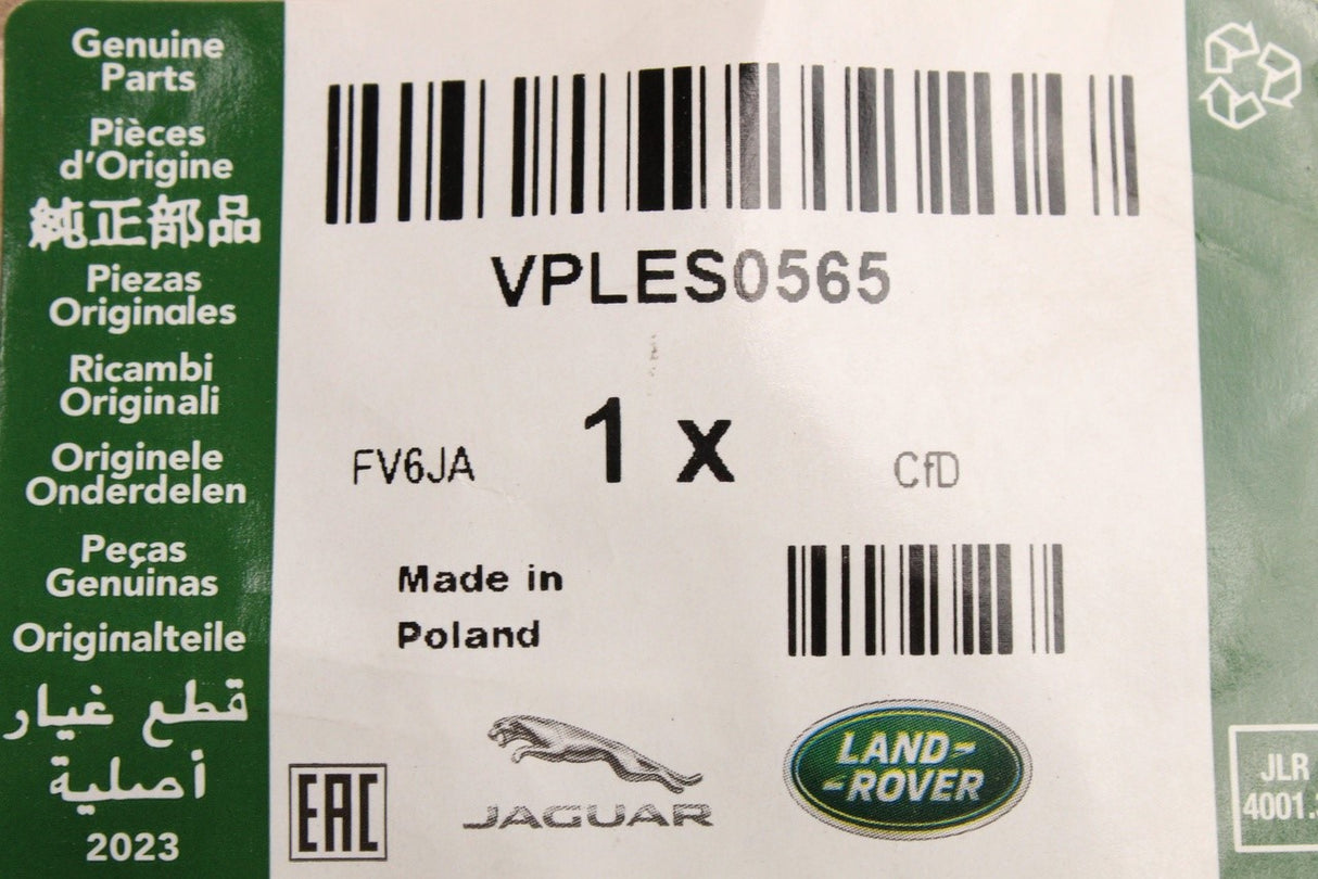 Land Rover Defender SWB 2020-on rubber boot liner VPLES0565