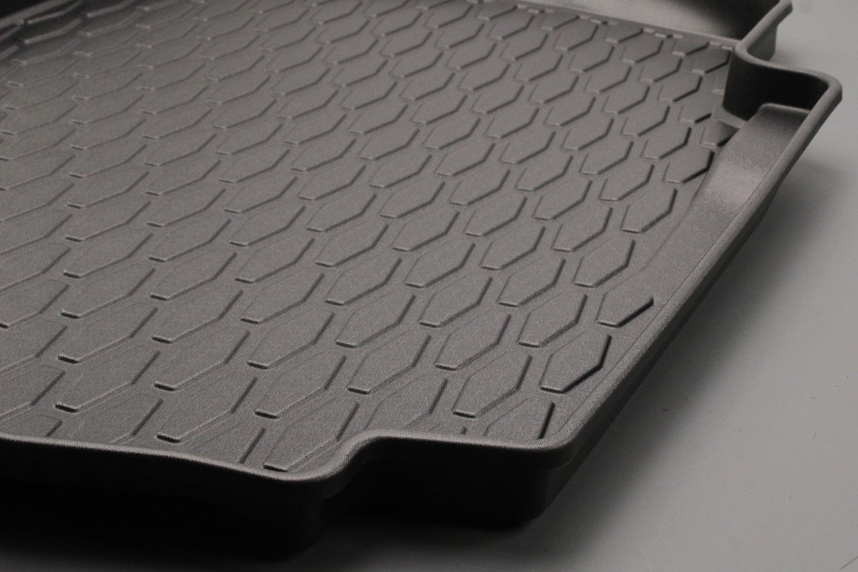 Jaguar XF Saloon 2016-on semi-rigid boot liner T2H43063