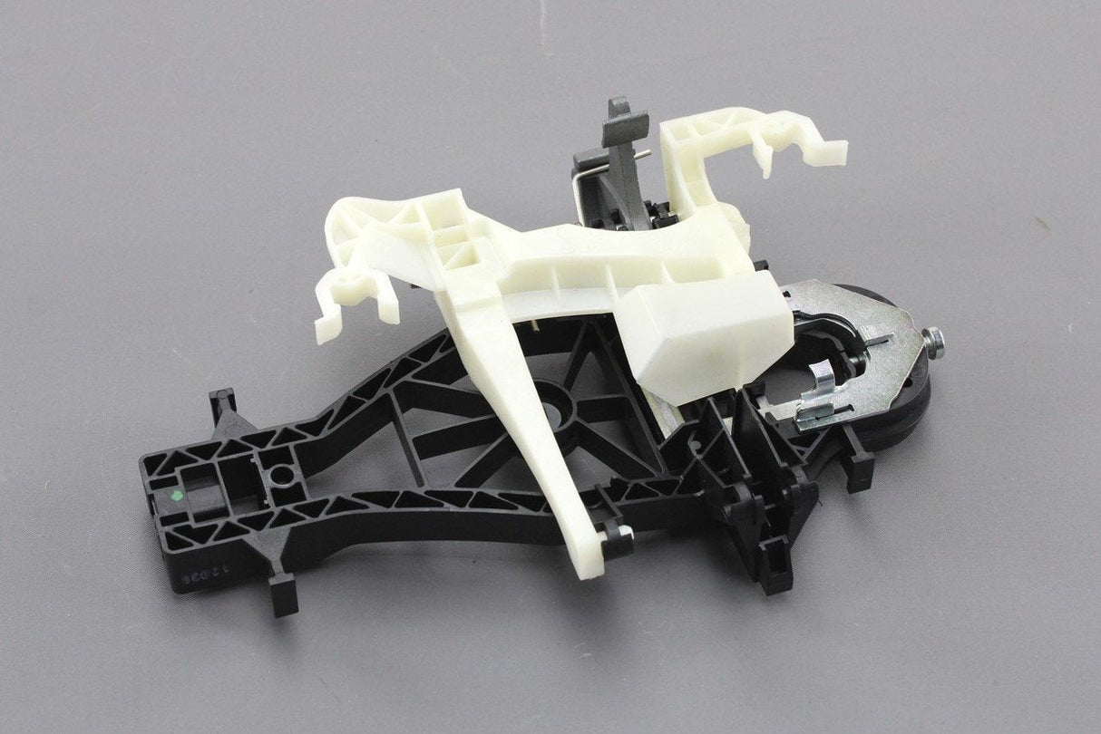 VW Transporter 2003-2020 sliding door handle mount (right) 7E0843352C