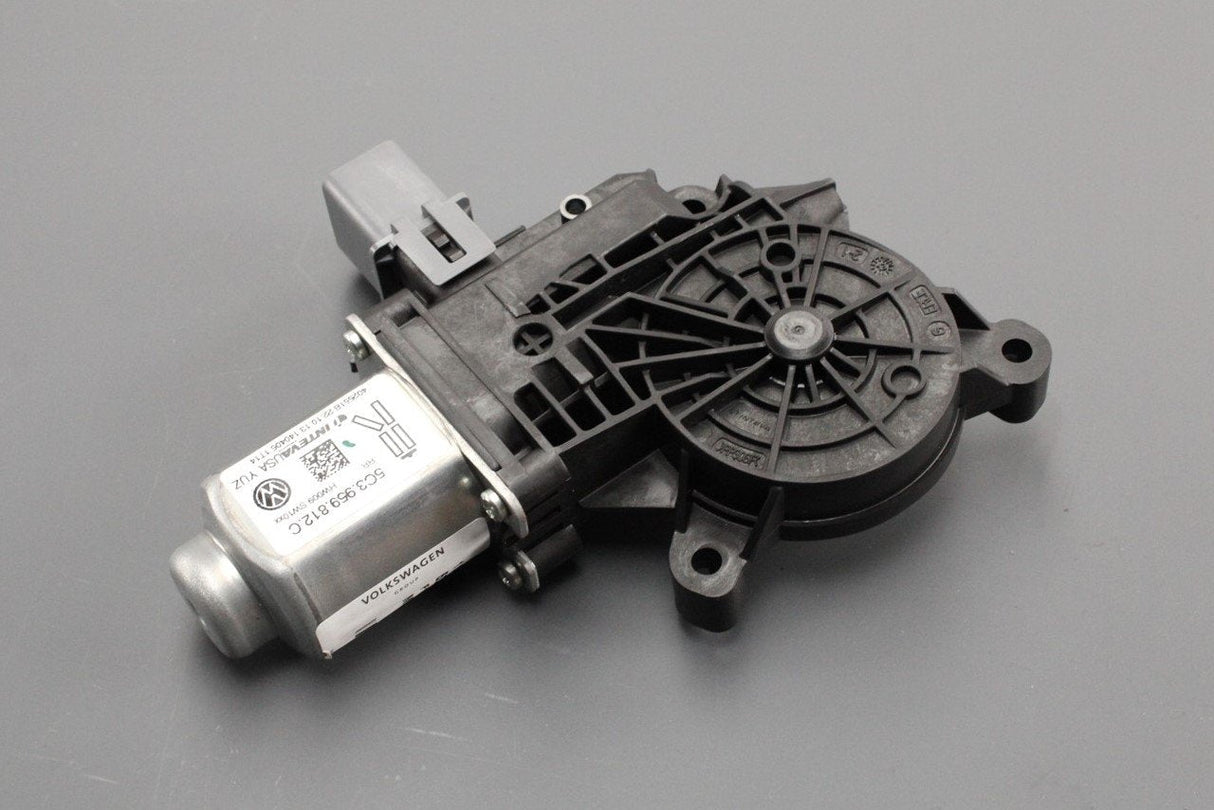 VW Beetle Cabriolet 13-16 electric window motor (right) 5C3959812C Z05