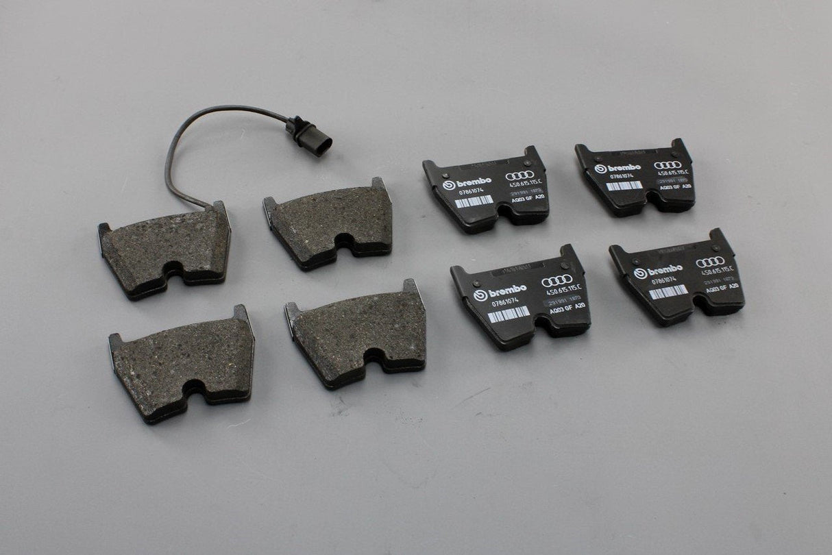 Audi R8 2007-2015 front brake pad set for 365mm discs 420698151F