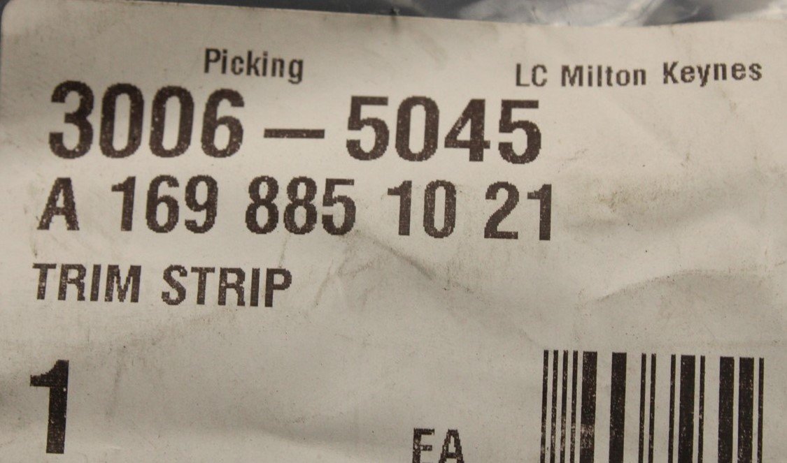 Mercedes-Benz A-Class trim strip (chrome) A1698851021