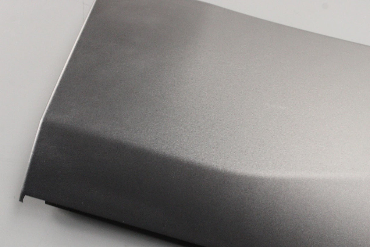 Land Rover Discovery Sport 15-on rear door moulding (right) LR116798