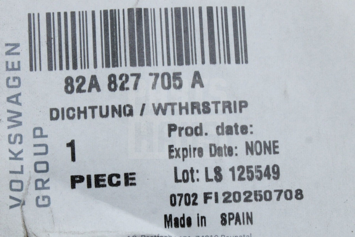 Audi A1 2019-on tailgate boot lid seal 82A827705A