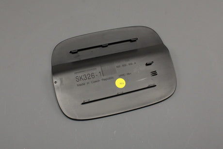 Skoda Kodiaq 2017-on fuel filler flap door (unpainted) 565809909A