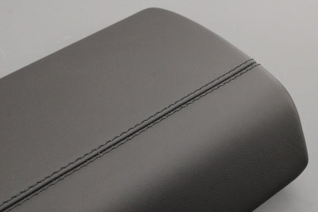 Land Rover Discovery 5 17-on RHD glovebox door (leather) LR088817