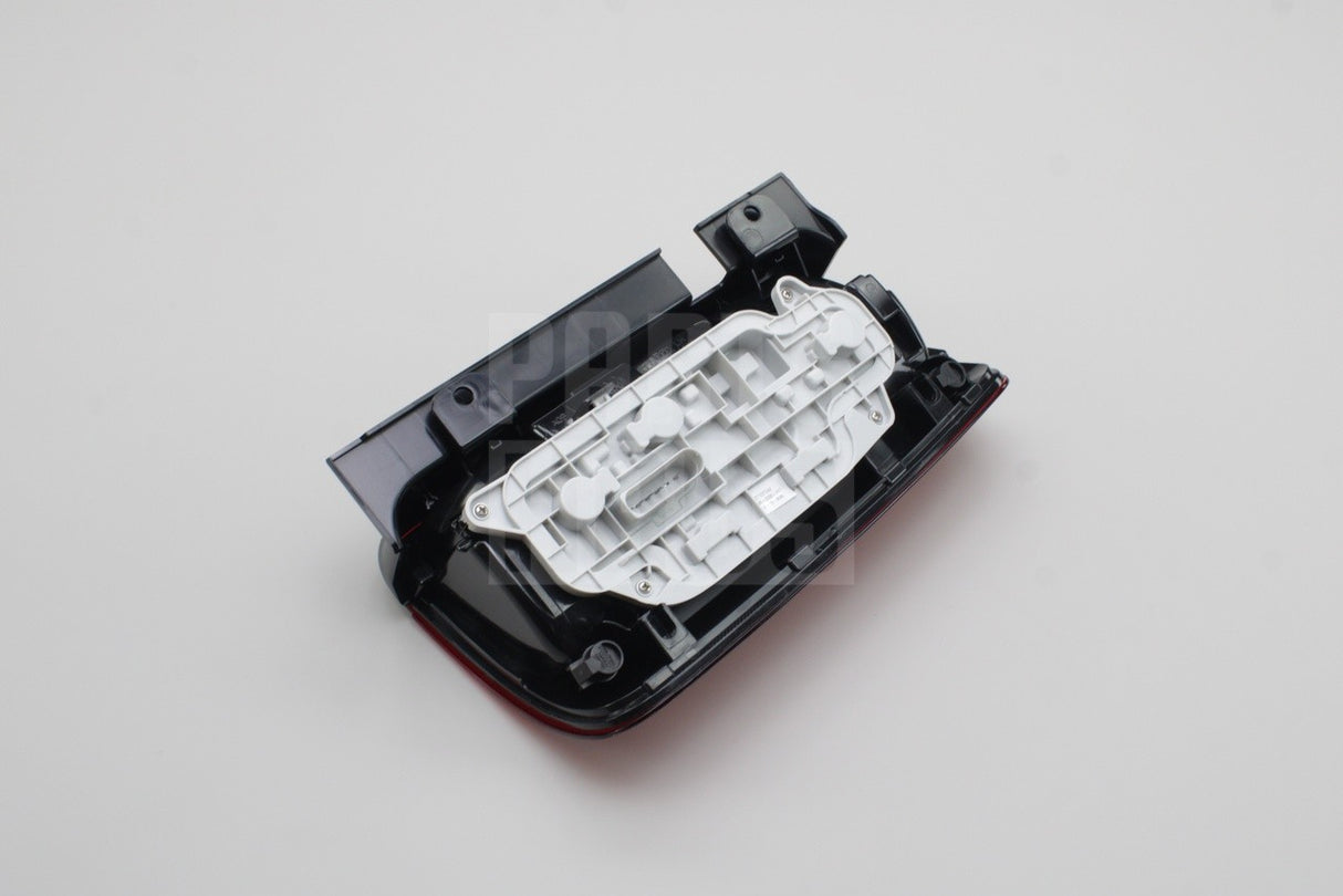 Genuine VW Caddy 2016-20 rear tail light unit (left) tailgate models 2K2945095M
