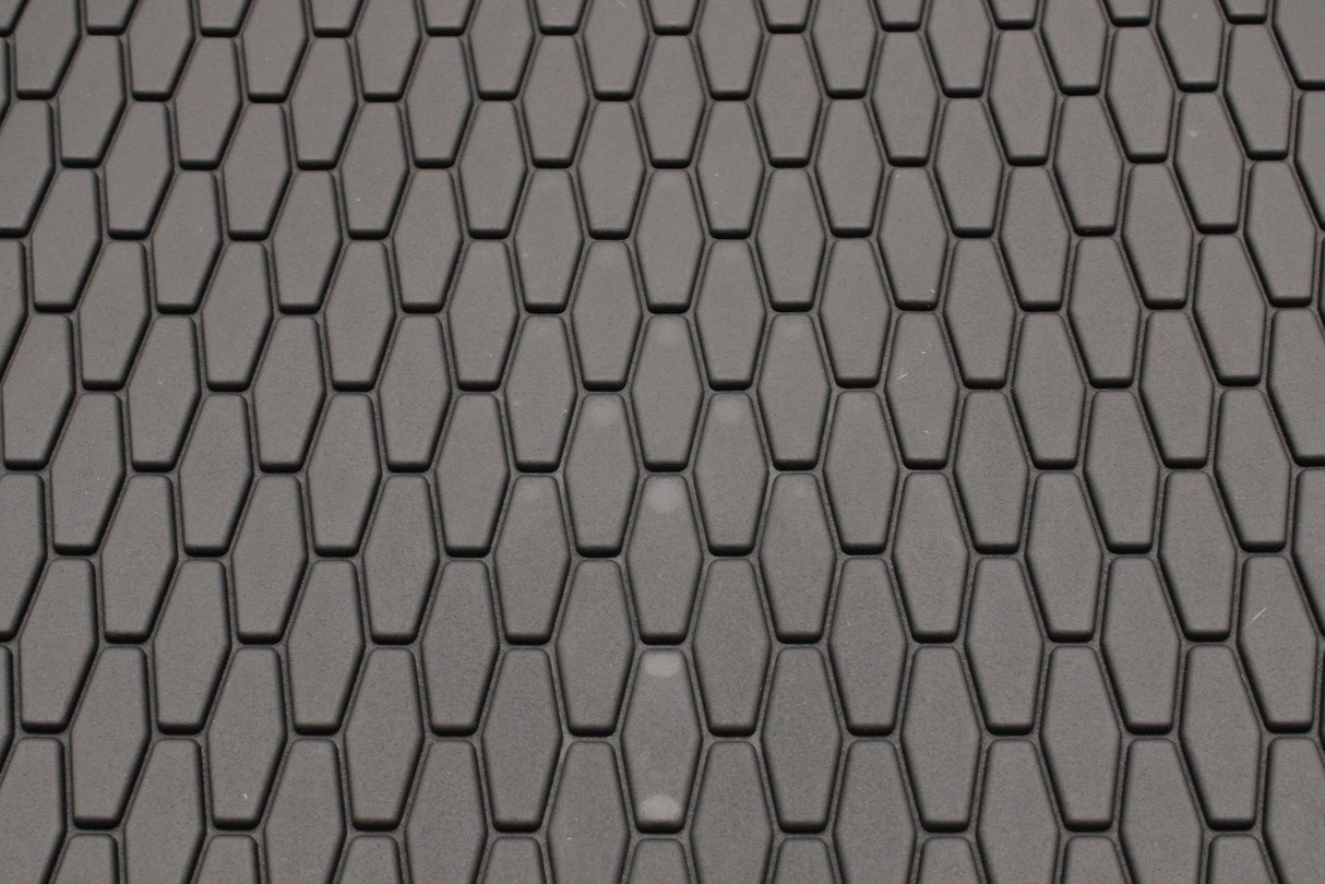 Jaguar XE 2015-on RHD rubber floor mats (RWD) T4N7495