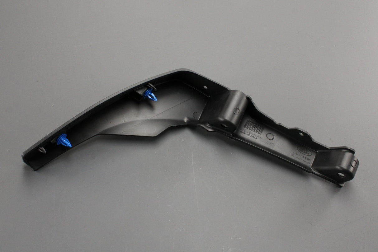 Range Rover Evoque 2014-22 front bumper bracket (left) LR084851