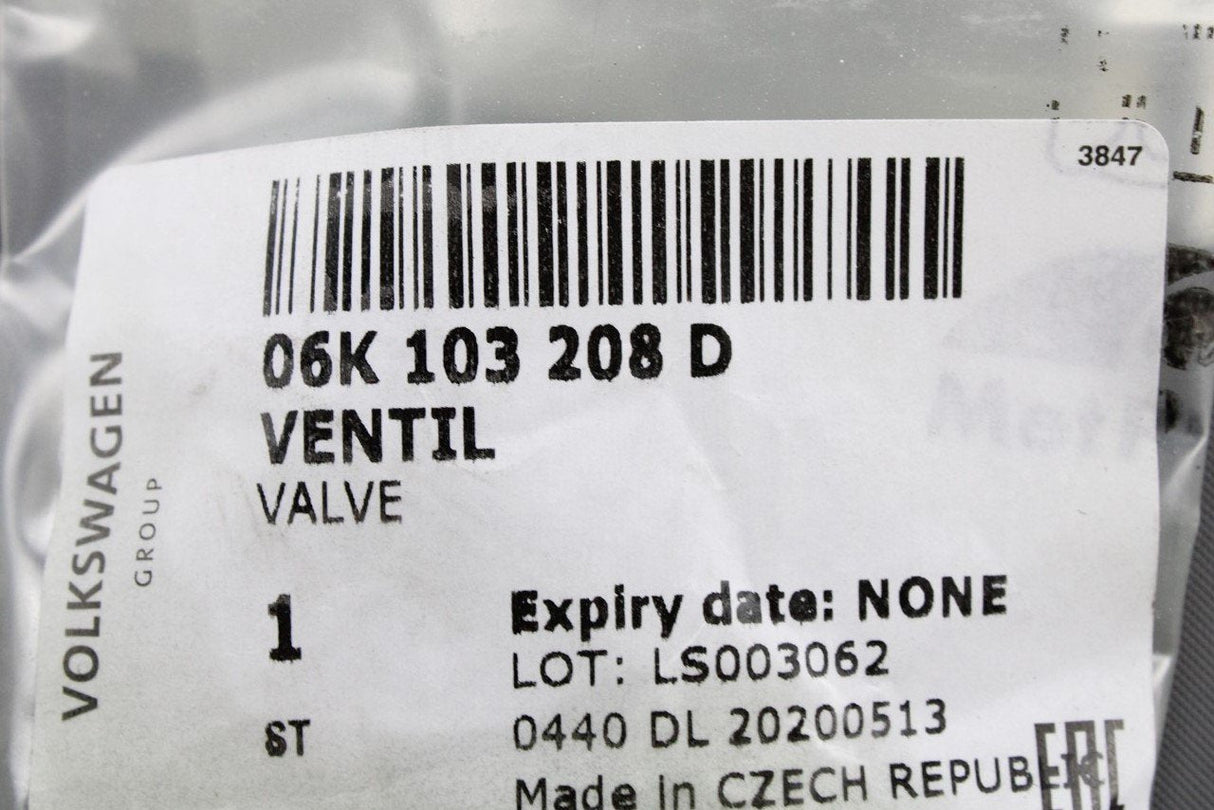 VW Audi Skoda SEAT 1.8 2.0 TFSI oil cooler valve with seals 06K103208D