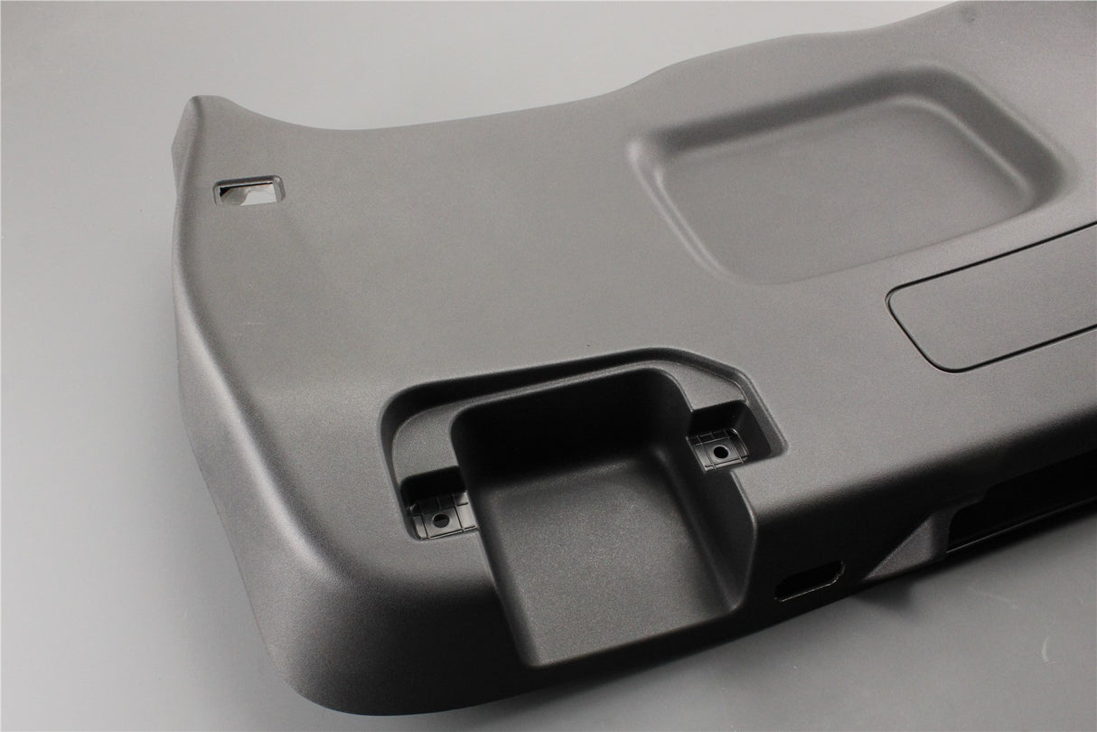 Land Rover Discovery Sport 2015-on tailgate trim LR159588