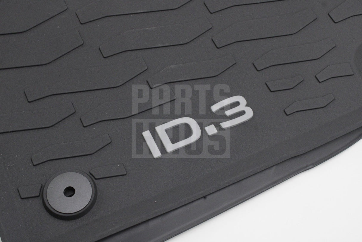 VW ID.3 2020-on front rubber floor mats RHD 10C061502 82V