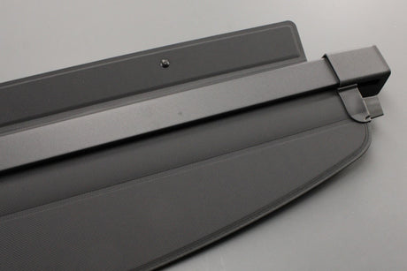 Range Rover Sport 2023-on retractable parcel shelf LR169178