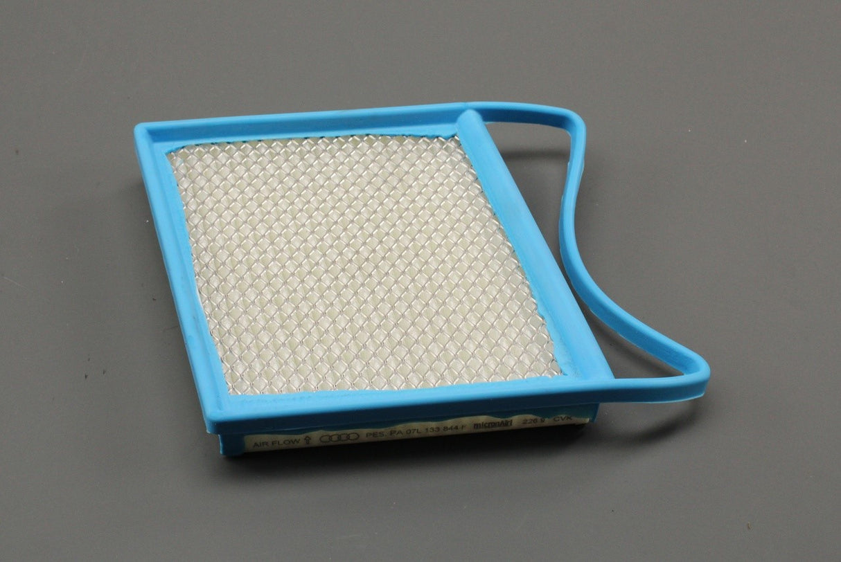 Audi RS6 2008-2011 right air filter element (5.0 V10) 07L133844F