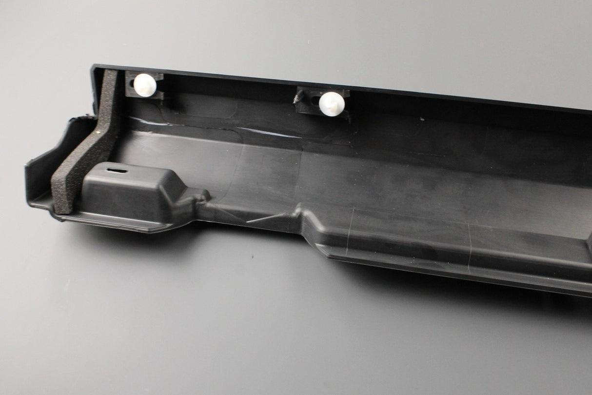 Range Rover Evoque 2012-18 door sill trim (left) LR027283