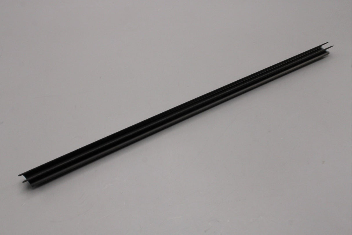 Land Rover Discovery 5 2017-on door weather strip (rear right) LR102565