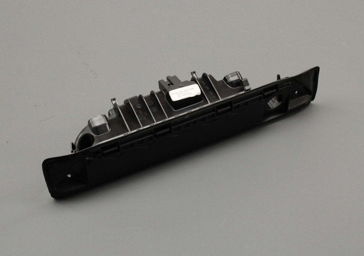 VW Transporter T6 T6.1 16-on tailgate push button boot handle 7E0927235A