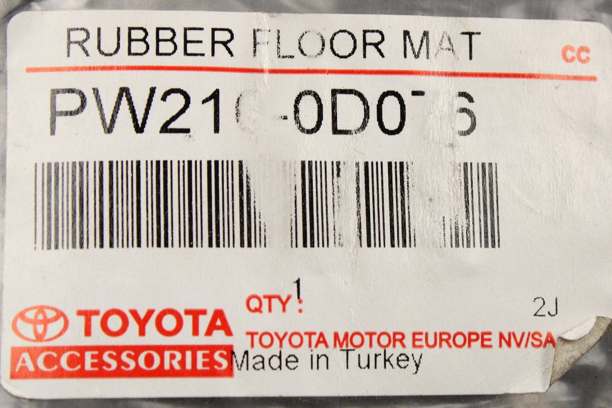 Toyota Yaris Cross RHD rubber floor mat set PW210-0D076