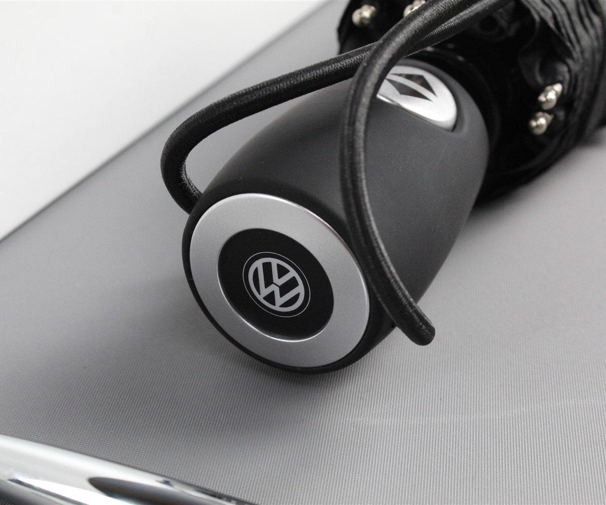 VW Volkswagen gift box set with umbrella keyring & pen 000087700L