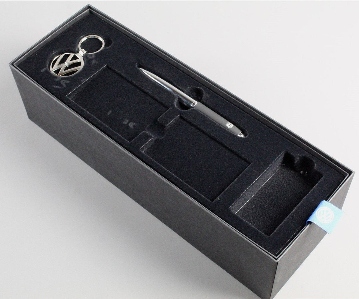 VW Volkswagen gift box set with umbrella keyring & pen 000087700L