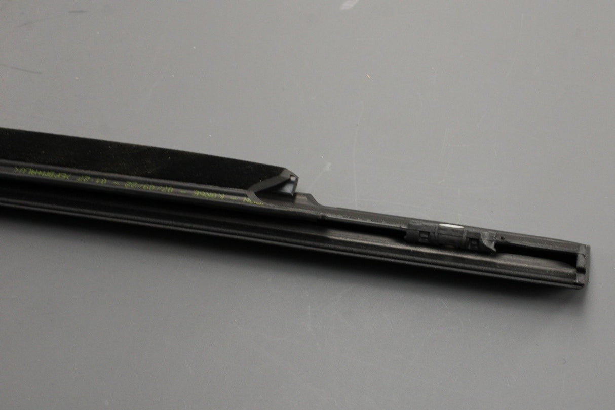 Jaguar E-Pace 2017-on outer window aperture seal (right) J9C12948